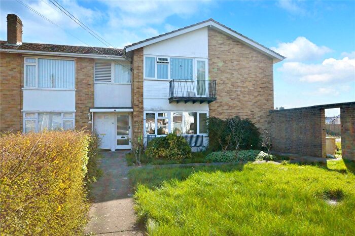 3 Bedroom Flat For Sale In Warwick Avenue, Bridgwater, Somerset, TA6