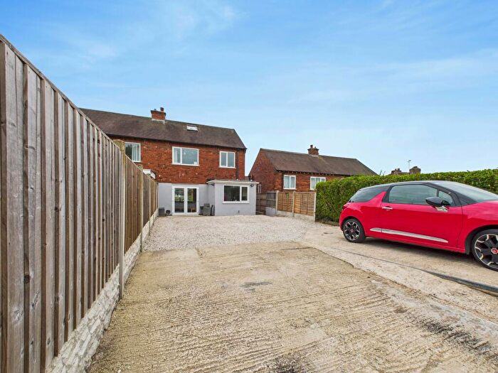 3 Bedroom Semi-Detached House For Sale In Walpole Street, Chaddesden, DE21