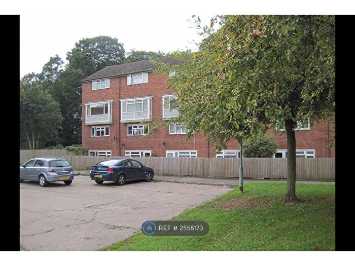 2 Bedroom Flat To Rent In Masefield Drive, Tamworth, B79