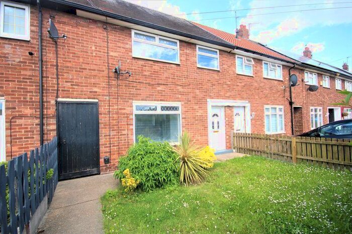 3 Bedroom Terraced House To Rent In Bradford Avenue, Hull, HU9