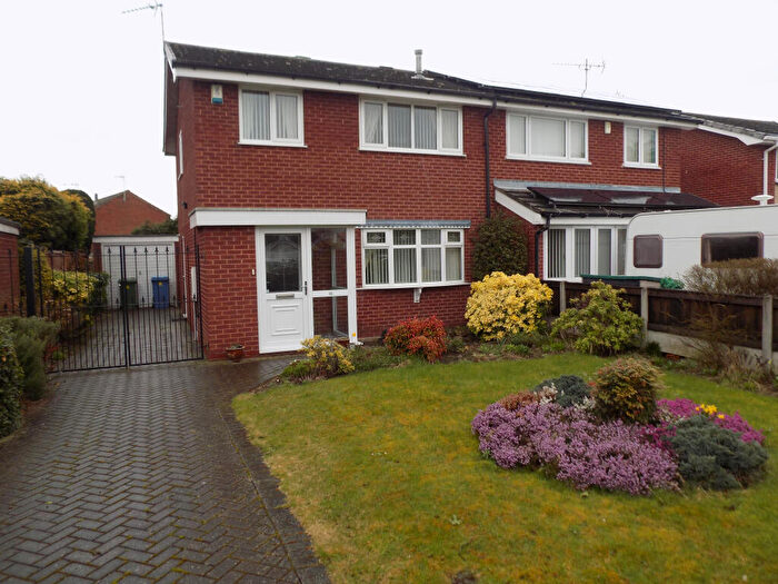 3 Bedroom Semi-Detached House To Rent In Inglemere Close, Worksop, S81