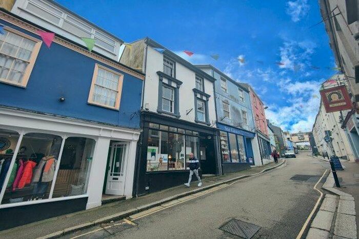 1 Bedroom Flat To Rent In High Street, Falmouth, TR11