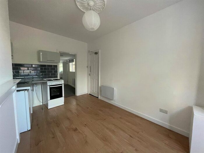 1 Bedroom Property To Rent In Foster Hill Road, Bedford, MK40