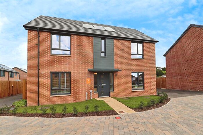 4 Bedroom Detached House For Sale In Maple Fields, Llanrumney, Cardiff, CF3