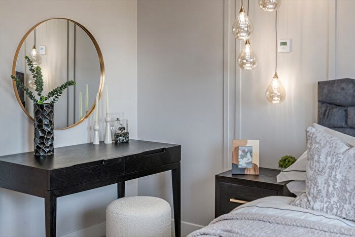 4 Bedroom Detached House For Sale In West Path, Midloyhian, EH37