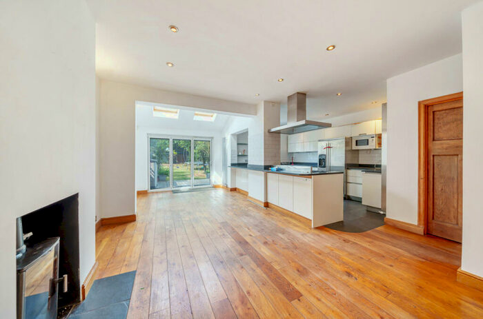 4 Bedroom House To Rent In Archery Road, Eltham, London, SE9