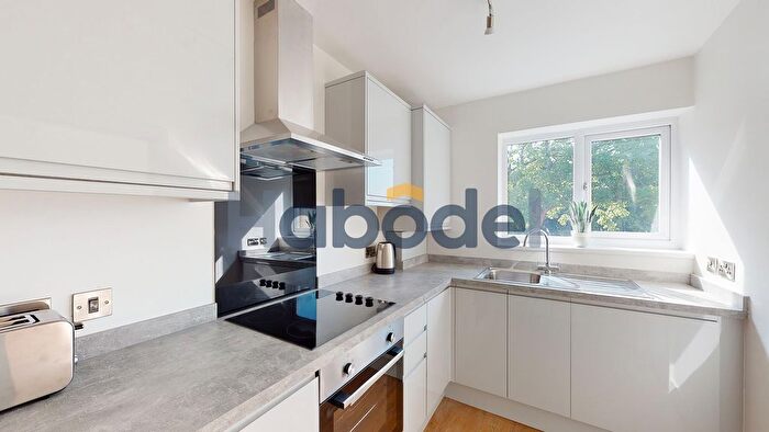 2 Bedroom Flat To Rent In Russell Court, Derby Road, Long Eaton, Nottingham, NG10