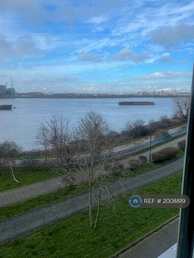 2 Bedroom Flat To Rent In Hill House, London, SE28