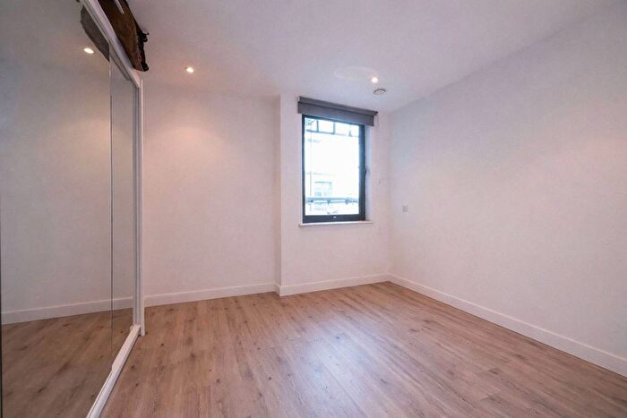 1 Bedroom Flat For Sale In Cranbrook Mews, Walthamstow, E17
