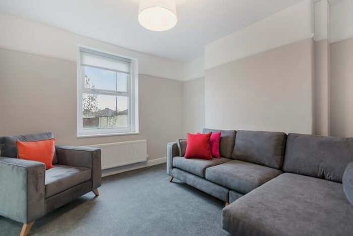 4 Bedroom Semi-Detached House To Rent In Station Road, Filton, Bristol, BS34