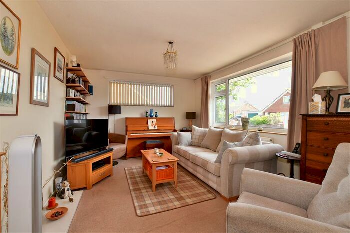 2 Bedroom Detached Bungalow For Sale In Harman Avenue, Lympne, Hythe, Kent, CT21