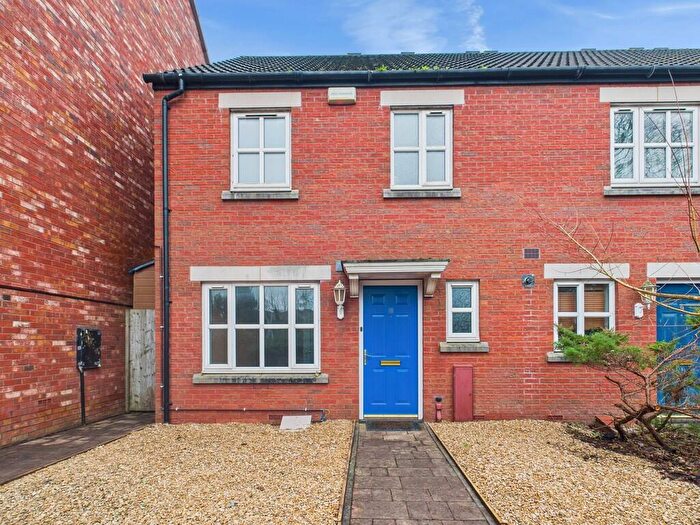 3 Bedroom Semi-Detached House To Rent In Star Avenue, Stoke Gifford, Bristol, BS34