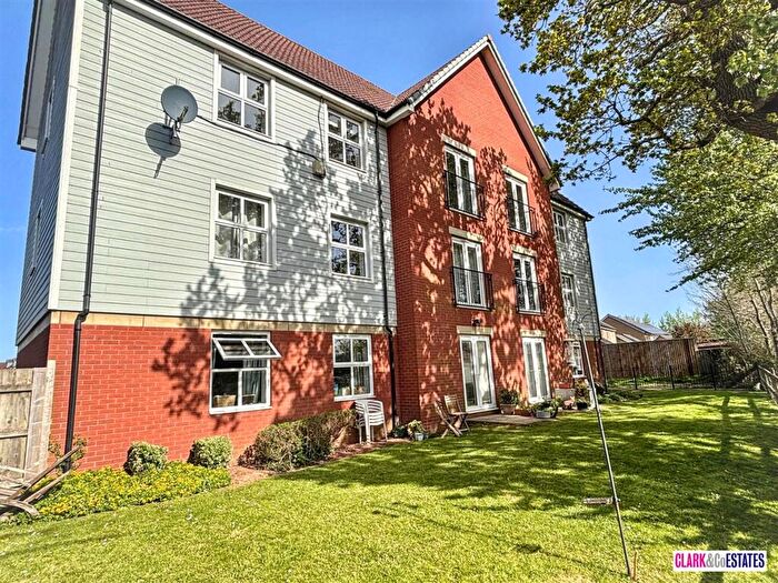 2 Bedroom Apartment For Sale In Trafalgar Road, Exeter, EX2