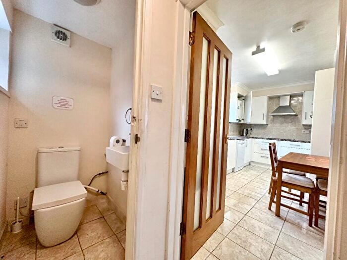 3 Bedroom End Of Terrace House For Sale In Bridgwater Close, Romford, RM3