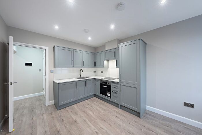 1 Bedroom Flat To Rent In The Hard, Portsmouth, PO1