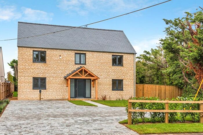 5 Bedroom Detached House For Sale In Well Lane, Curbridge, Witney, OX29