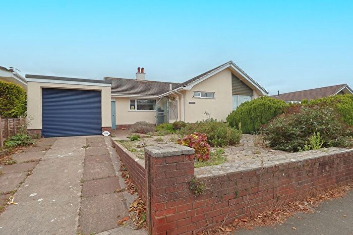 2 Bedroom Detached Bungalow For Sale In Northfields Lane, Brixham, TQ5