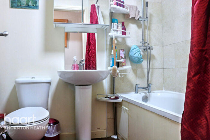 1 Bedroom Flat For Sale In London Road, Thornton Heath, CR7