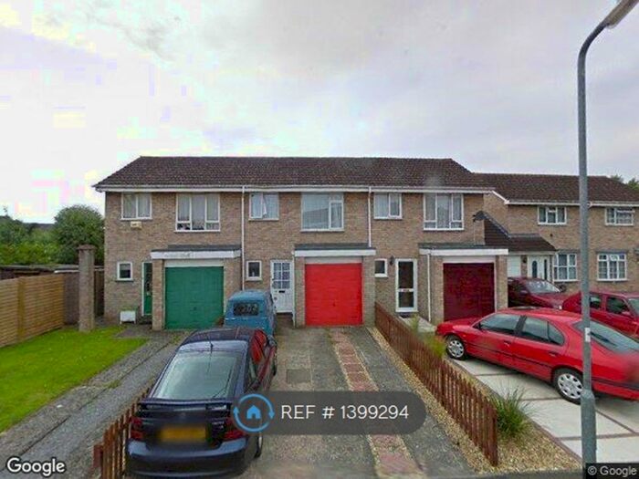 2 Bedroom Terraced House To Rent In Blenheim Road, Bridgwater, TA6