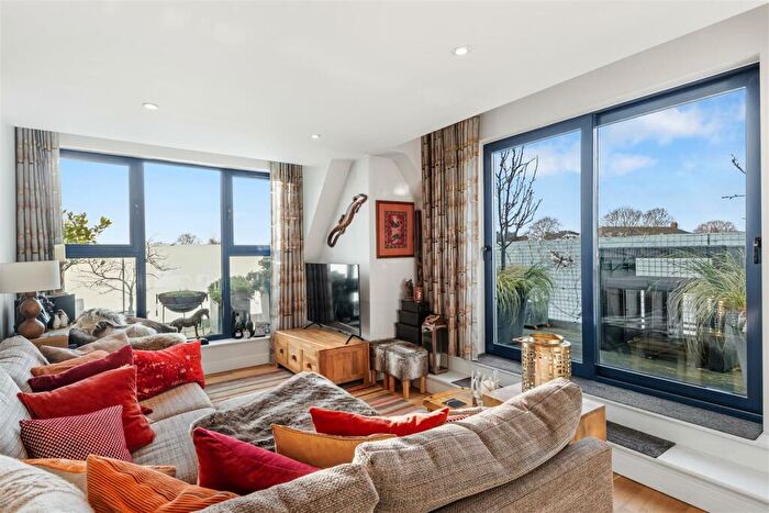 2 Bedroom Flat For Sale In Flat, Skipper House, Norwich, NR1
