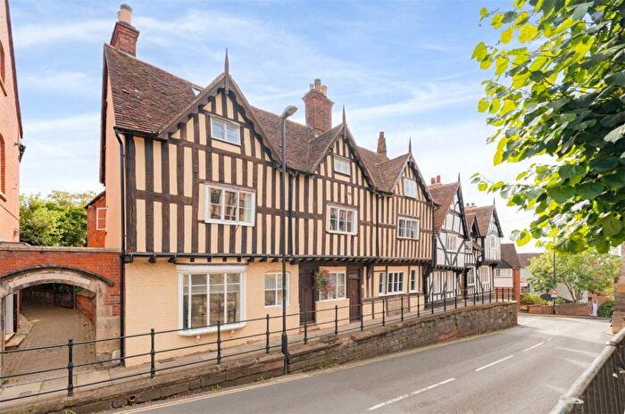 2 Bedroom Terraced House For Sale In High Street, Warwick, Warwickshire, CV34