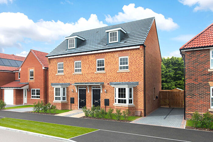 3 Bedroom End Of Terrace House For Sale In Louth Road, New Waltham, Grimsby, North East Lincolnshire, DN36