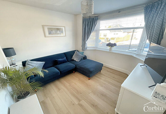 2 Bedroom Detached Bungalow For Sale In Headswell Crescent, Bournemouth, Dorset, BH10