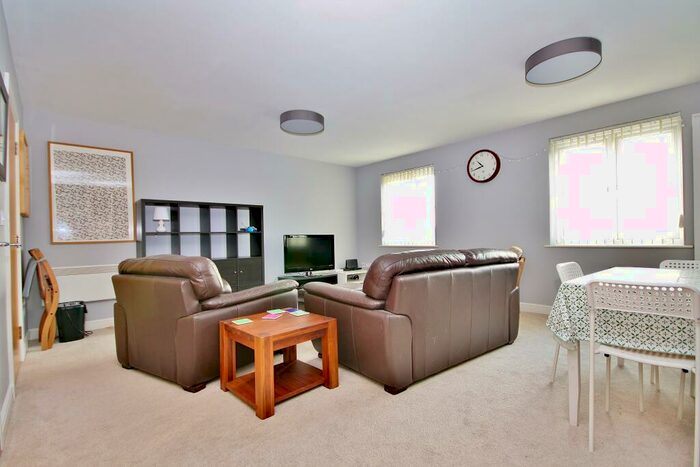 2 Bedroom Apartment For Sale In Goldsworth Road, Woking, Surrey, GU21