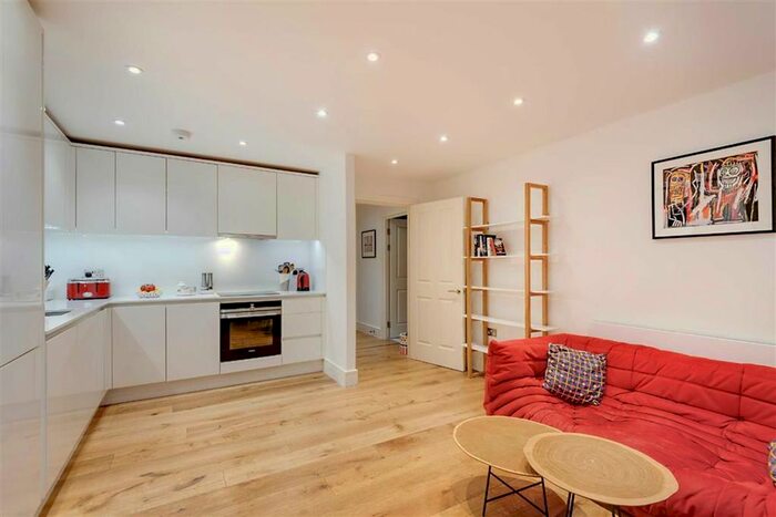 1 Bedroom Flat To Rent In Grafton Mews, London, W1T