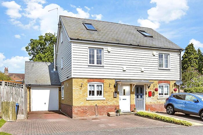 3 Bedroom Semi-Detached House For Sale In Lower Road, Teynham, Sittingbourne, Kent, ME9