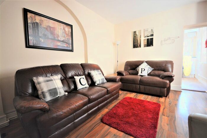 5 Bedroom Property To Rent In Stanley Terrace, Mount Pleasant, Swansea SA1