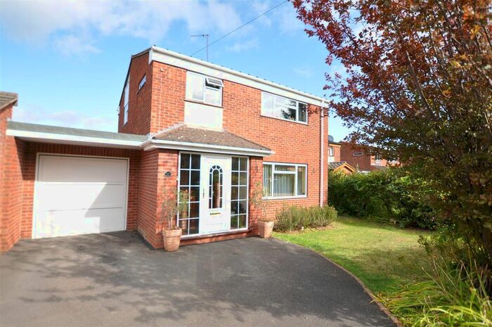 3 Bedroom Detached House To Rent In Birchwood Road, Malvern, WR14