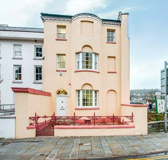 7 Bedroom End Of Terrace House For Sale In St. Peters Street, Carmarthen, Carmarthenshire, SA31