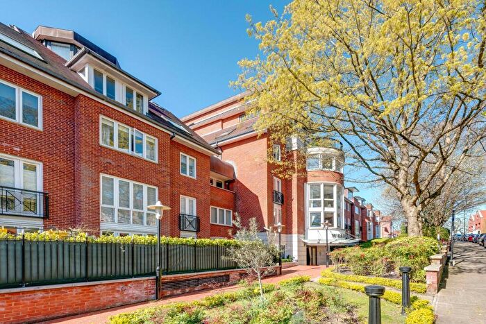 2 Bedroom Apartment For Sale In Westfield, Kidderpore Avenue, NW3