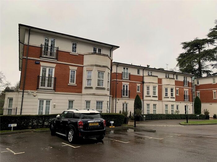 2 Bedroom Flat To Rent In Brookshill Gate, Brookshill, HA3