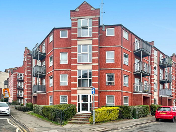 2 Bedroom Flat For Sale In Stimpson Avenue, Abington, NN1
