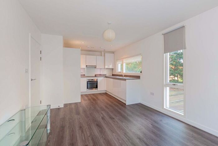 1 Bedroom Flat For Sale In Kidwells Close, Maidenhead, SL6