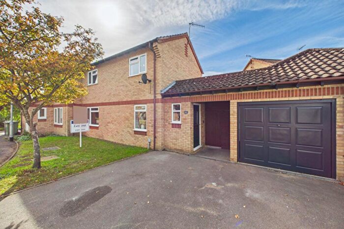 3 Bedroom Semi-Detached House For Sale In Thyme Close, Thetford, IP24
