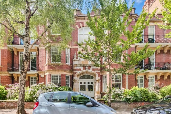 3 Bedroom Flat To Rent In Riverview Gardens, Barnes, SW13