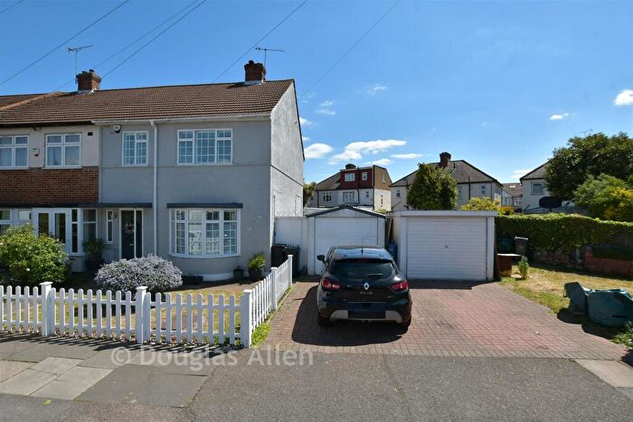 3 Bedroom End Of Terrace House For Sale In Fields Park Crescent, Chadwell Heath, Essex, RM6