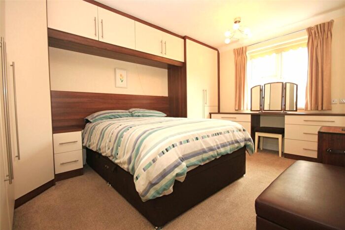 2 Bedroom Apartment For Sale In Sycamore Court, Stilemans, Wickford, Essex, SS11