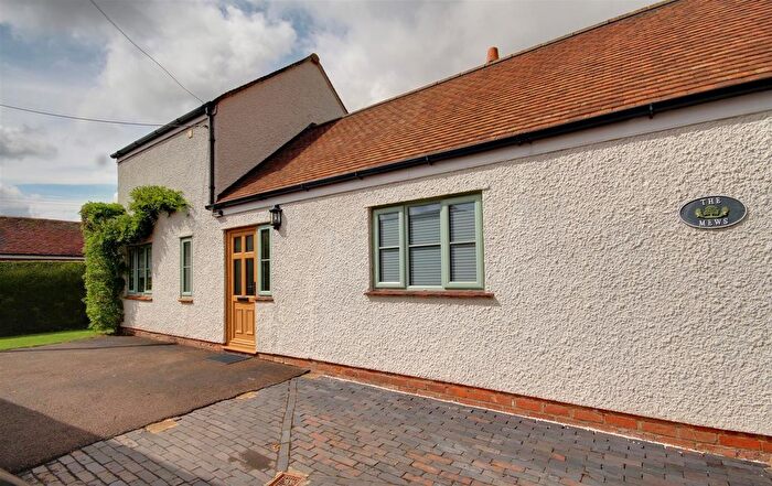 2 Bedroom Cottage For Sale In The Village, Dymock, GL18