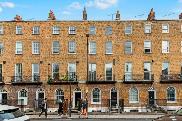 4 Bedroom Maisonette To Rent In St. John Street, London, EC1V