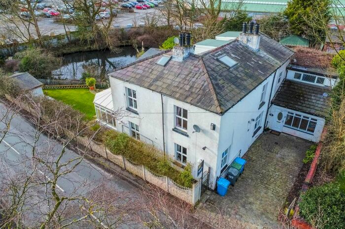 5 Bedroom Detached House For Sale In Mill Lane, Widnes, WA8