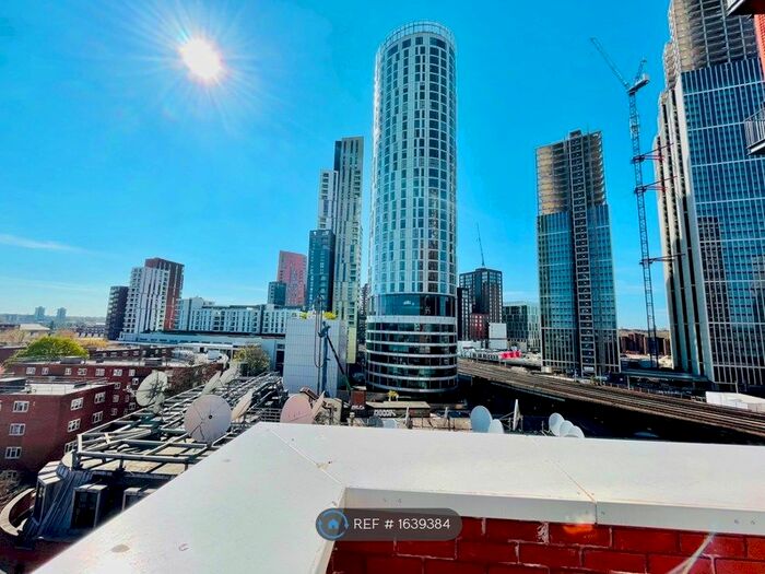 Studio To Rent In Exchange Gardens, London, SW8