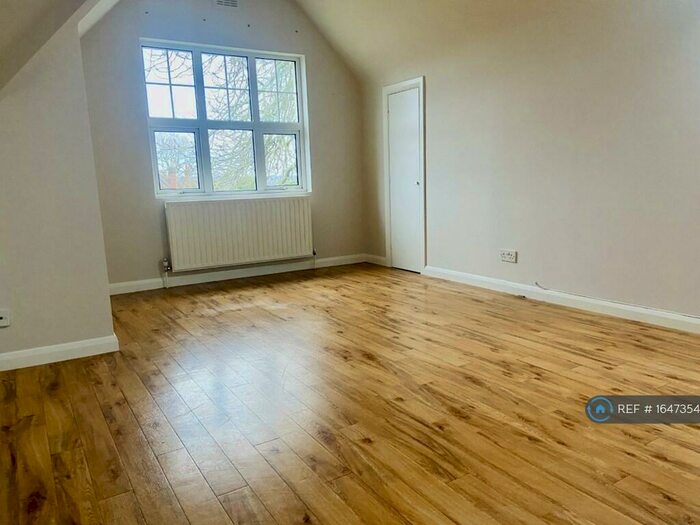 2 Bedroom Flat To Rent In Ash House, Croydon, CR0