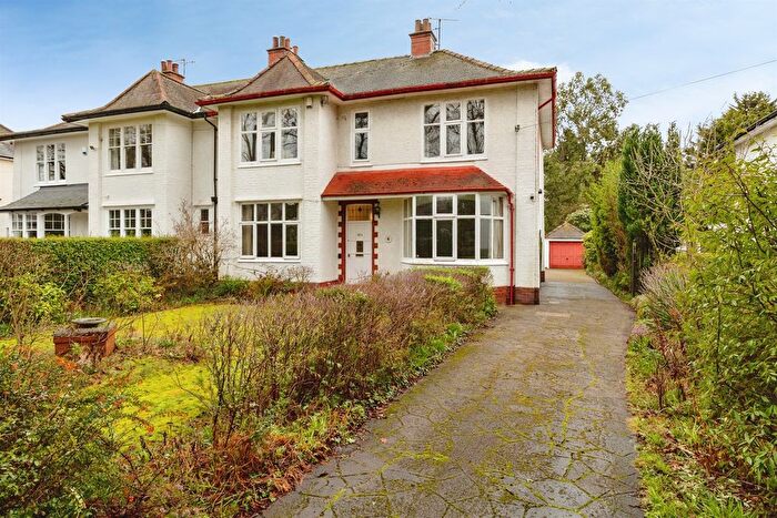 5 Bedroom Semi Detached House For Sale In The Grove, Marton-In-Cleveland, Middlesbrough, TS7