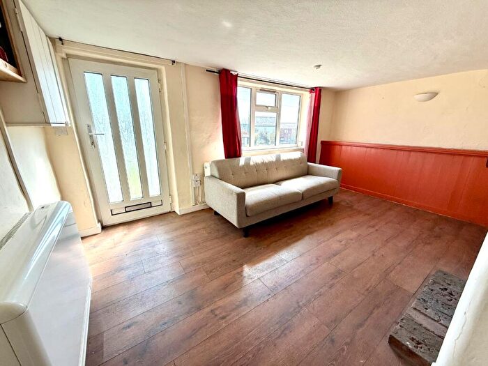 2 Bedroom Detached House For Sale In The Green, Braunston, NN11