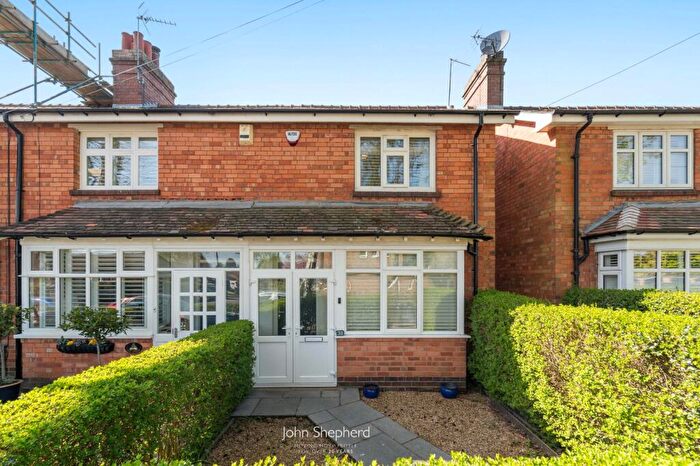 2 Bedroom End Of Terrace House For Sale In Broomfields Avenue, Solihull, West Midlands, B91