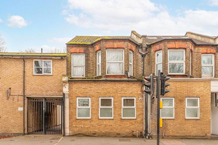 1 Bedroom Flat For Sale In Croham Road, South Croydon, CR2